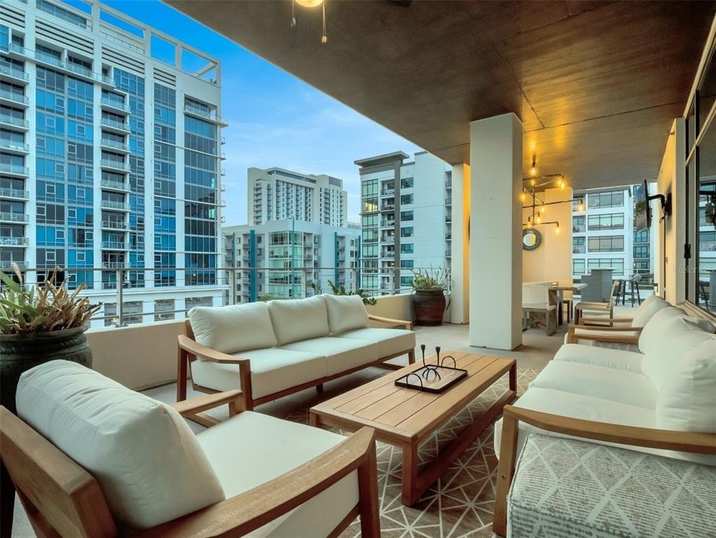 525 E Jackson Street - Photo 42