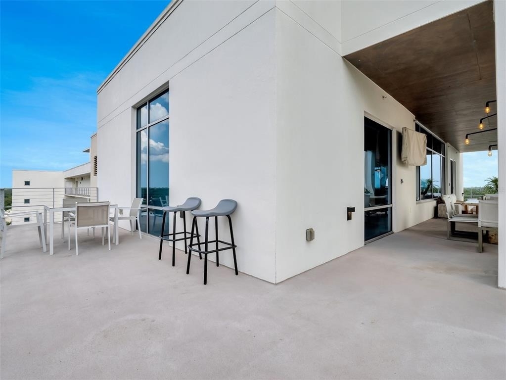 525 E Jackson Street - Photo 32