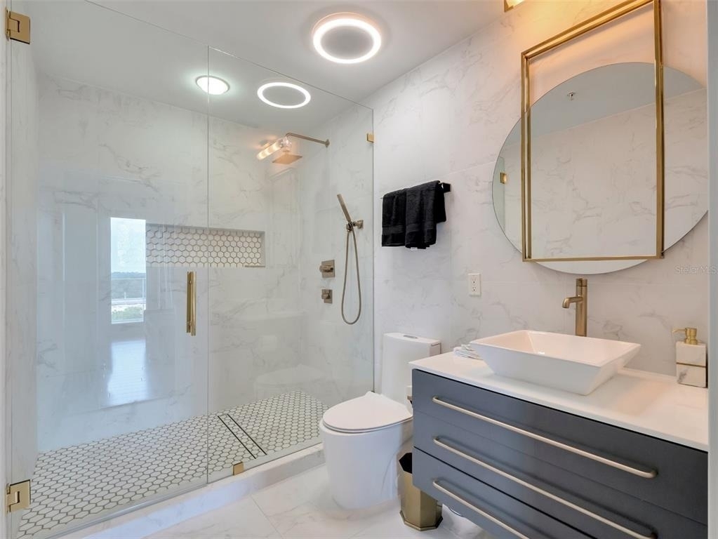 525 E Jackson Street - Photo 24