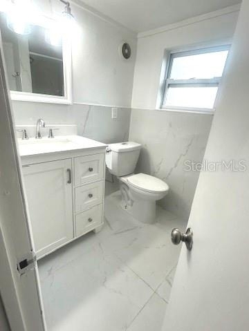 5750 10th Street N - Photo 5