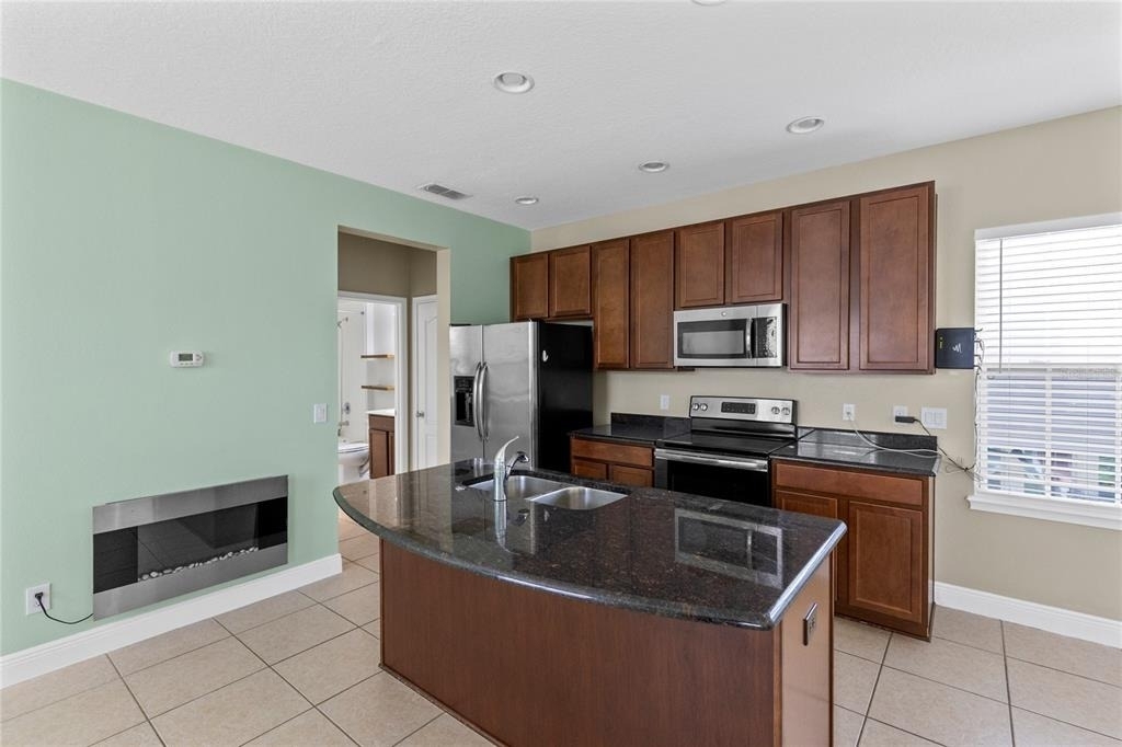 8455 Laureate Boulevard - Photo 5