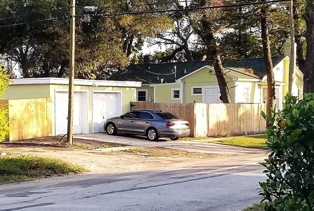 2259 2nd Ave N - Photo 17
