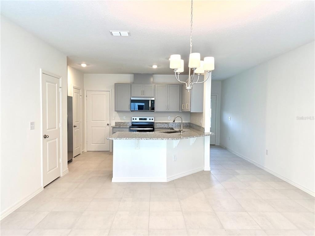 2817 Moonshadow Court - Photo 4