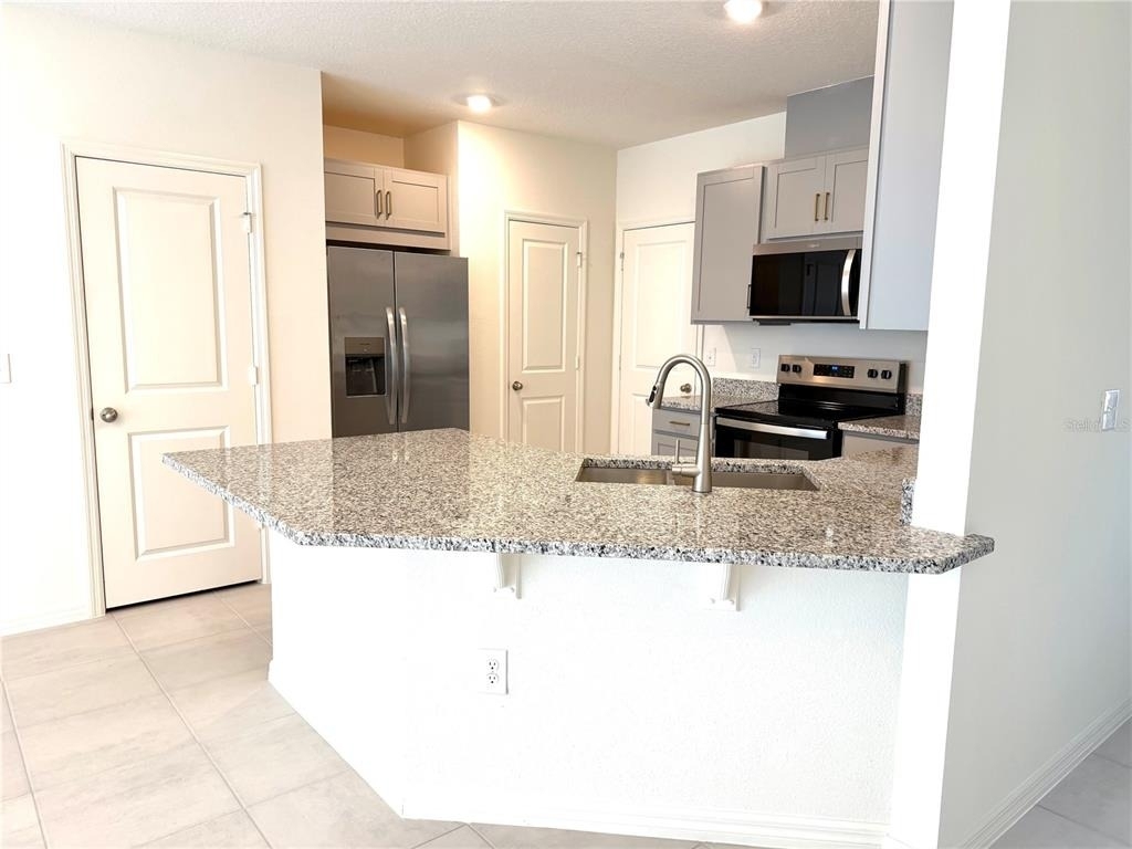 2817 Moonshadow Court - Photo 3