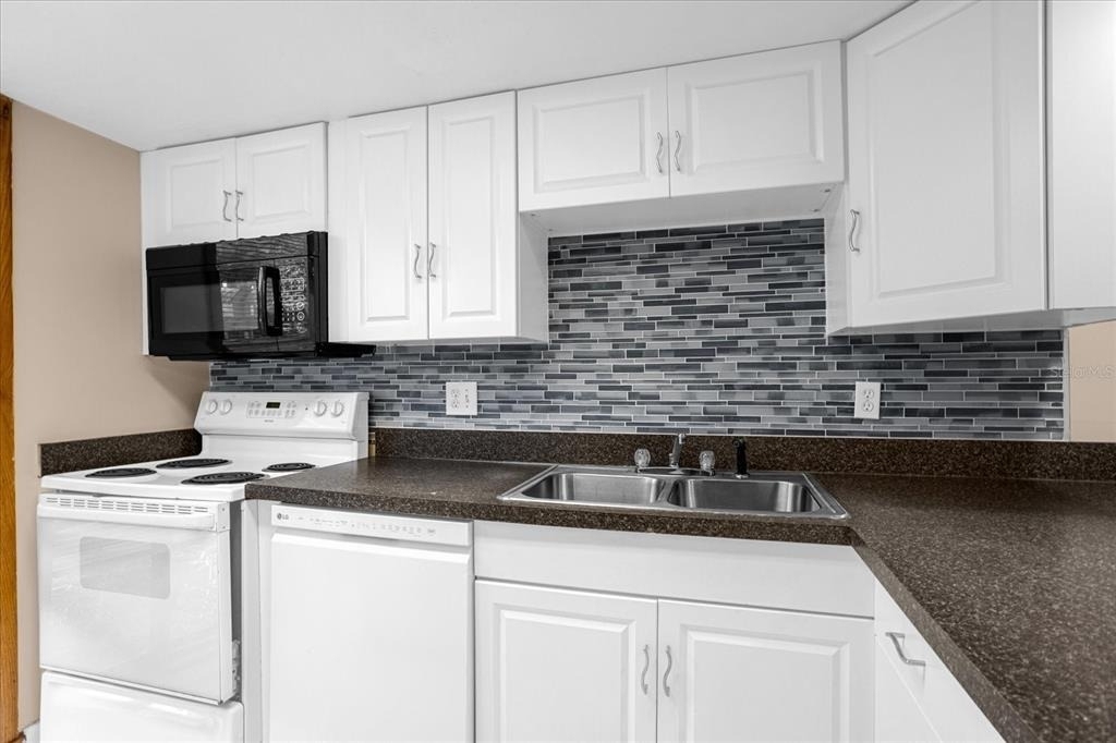 411 Sheoah Boulevard - Photo 7