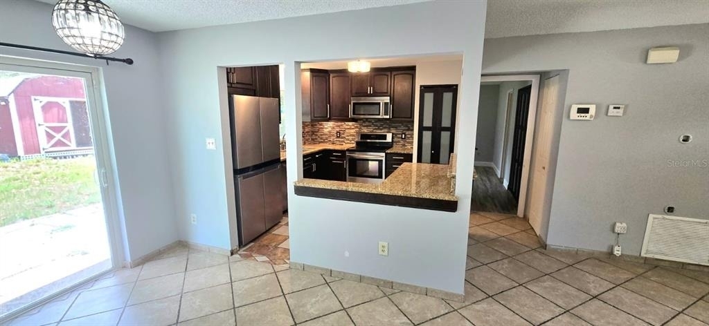 1340 Paradise Lane - Photo 2