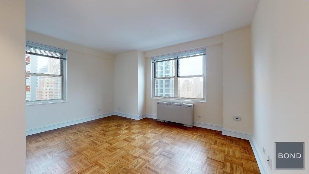 888 8th Avenue - Photo 1
