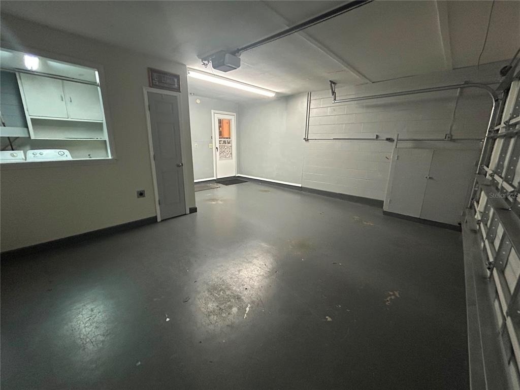 206 Hollywood Court N - Photo 8