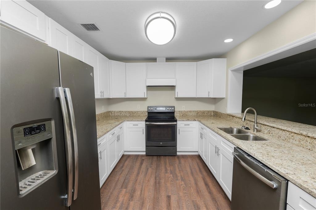 1112 N Pennsylvania Avenue - Photo 16