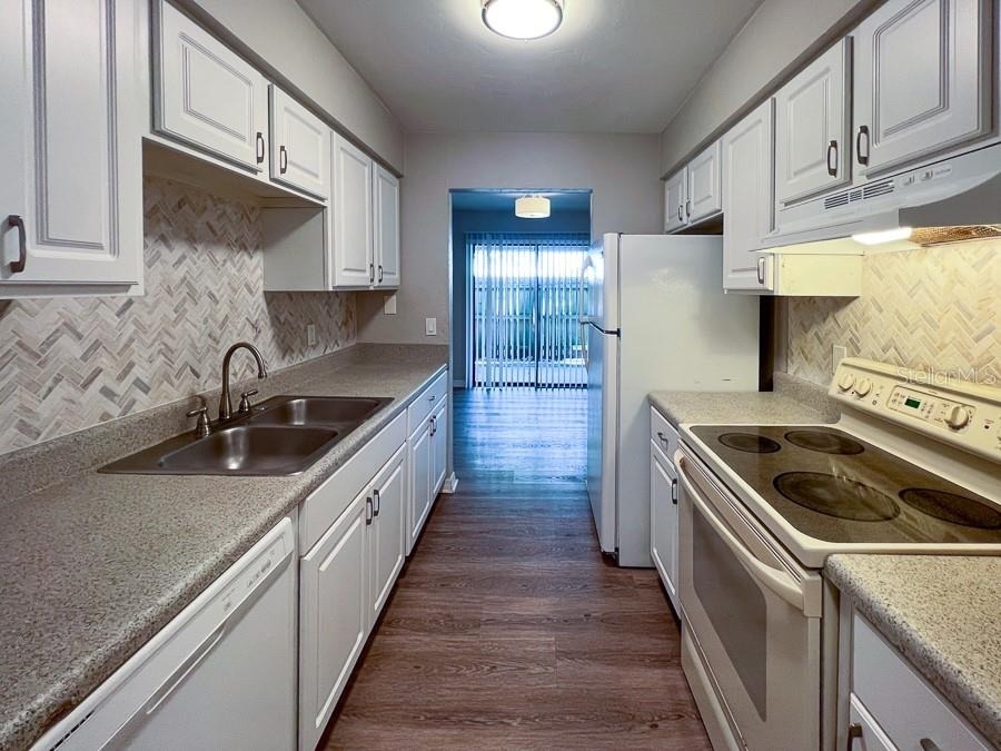 7420 Sw 42nd Place - Photo 6