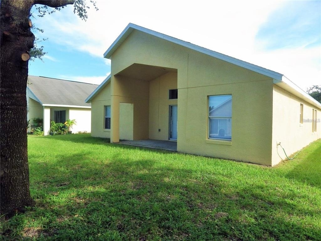 418 Ashley Place - Photo 28