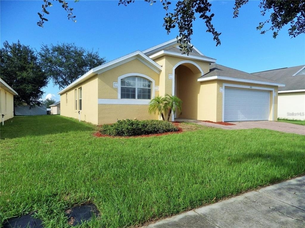 418 Ashley Place - Photo 2