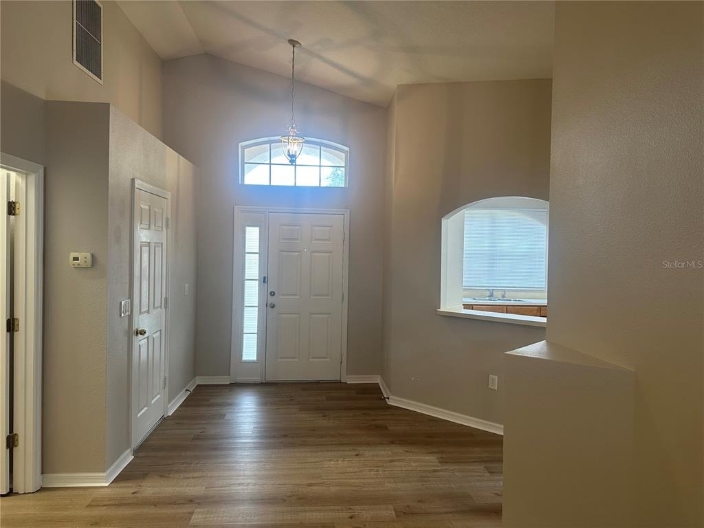 418 Ashley Place - Photo 4