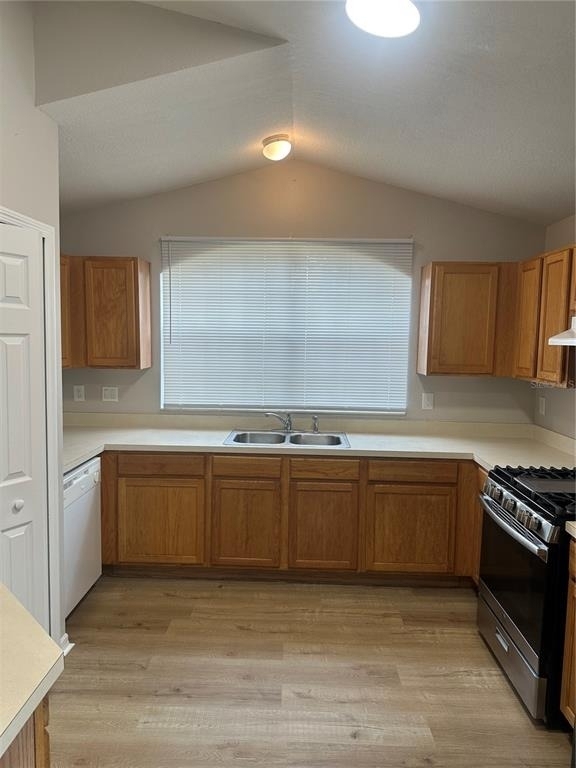 418 Ashley Place - Photo 12