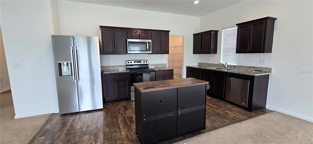 15660 Merlin Avenue - Photo 15