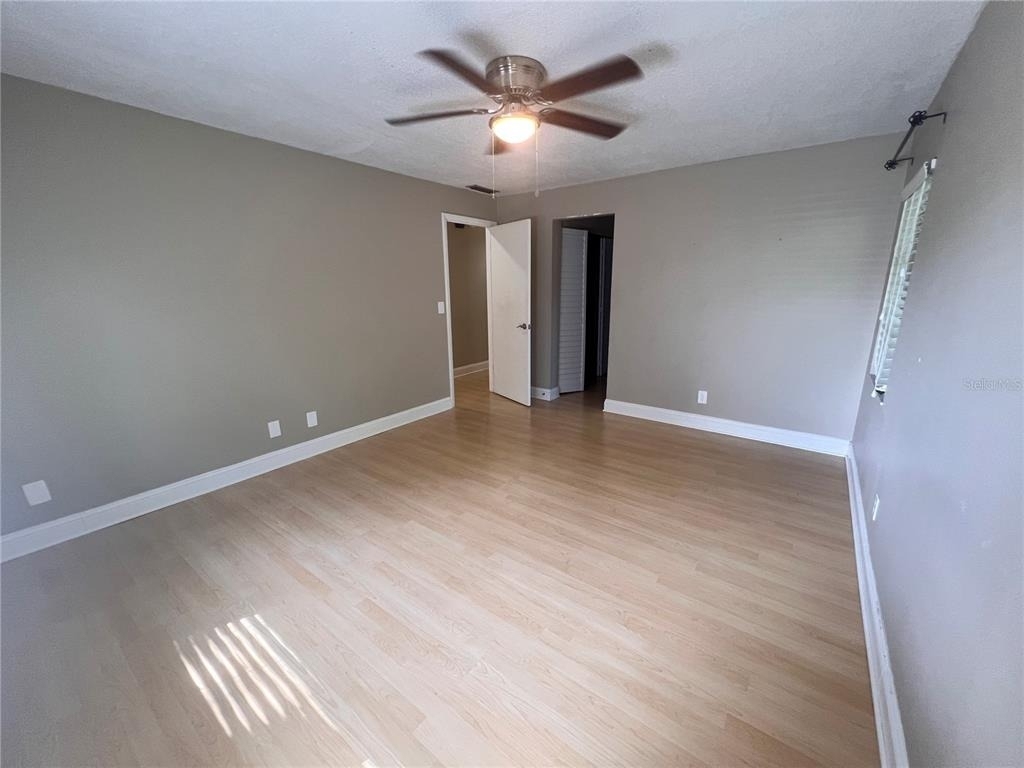 302 Palm Coast Parkway Ne - Photo 7
