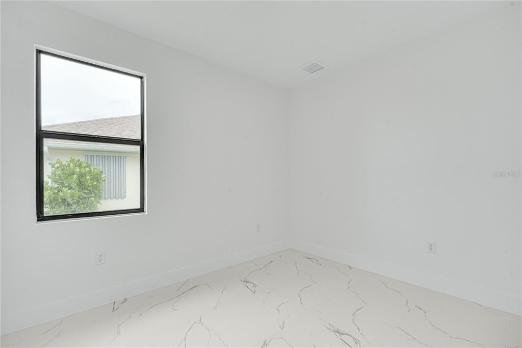 153 Australian Drive - Photo 24