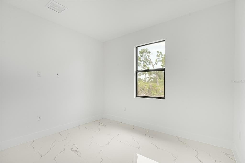 153 Australian Drive - Photo 19