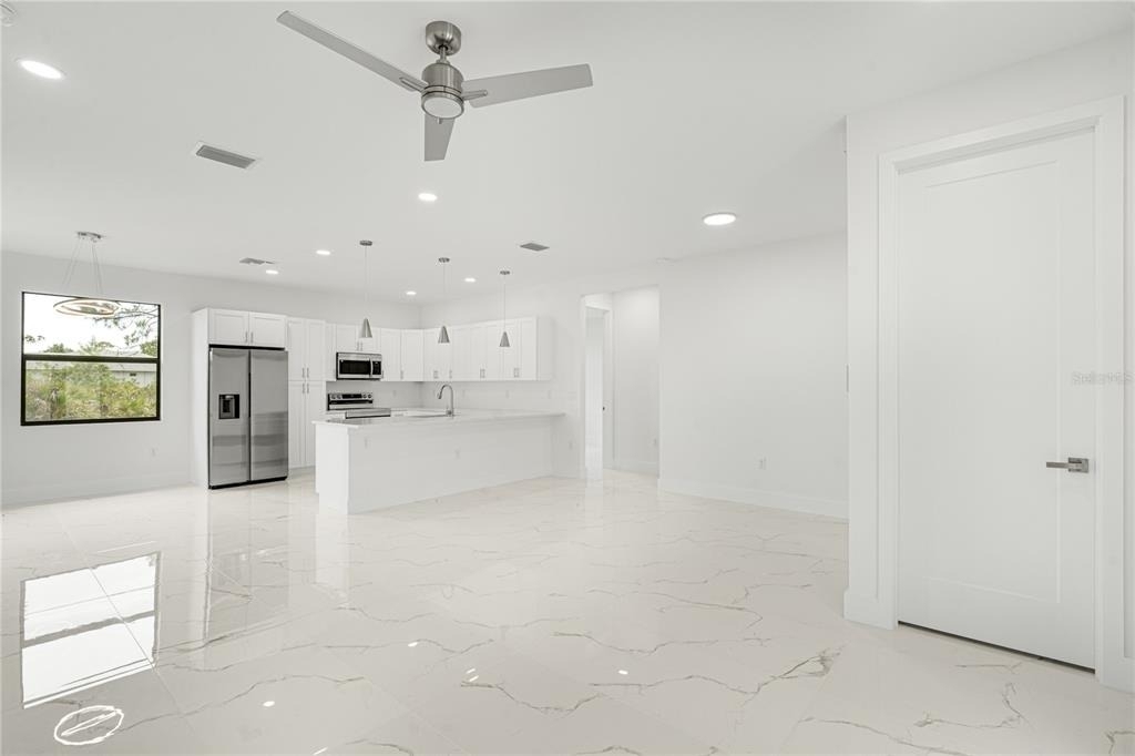 153 Australian Drive - Photo 16