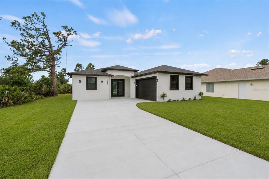153 Australian Drive - Photo 1