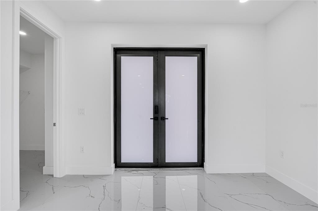 153 Australian Drive - Photo 5