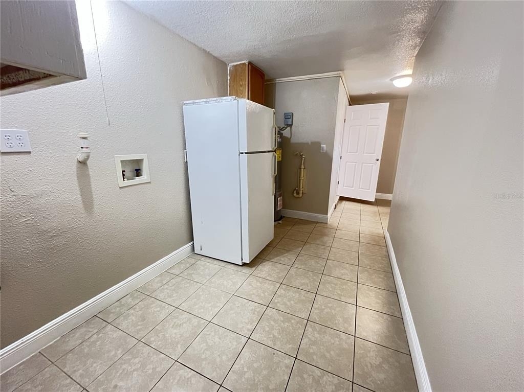 712 67th Avenue W - Photo 8