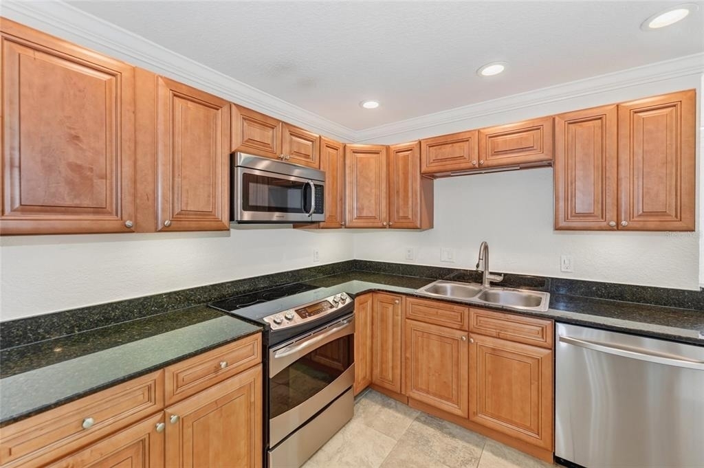 2220 Bahia Vista Street - Photo 9