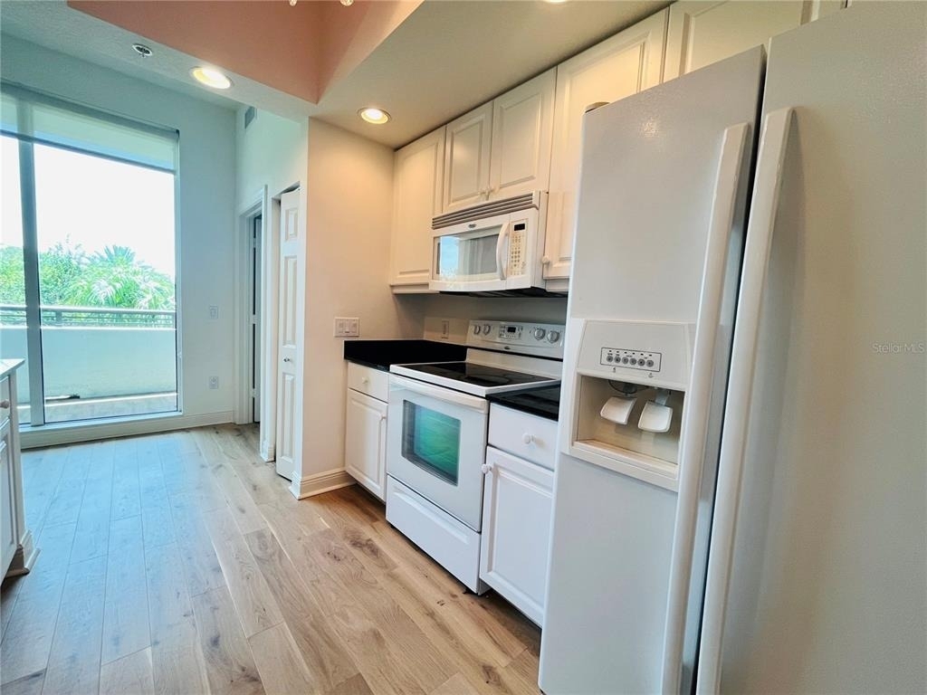 800 N Tamiami Trail - Photo 5