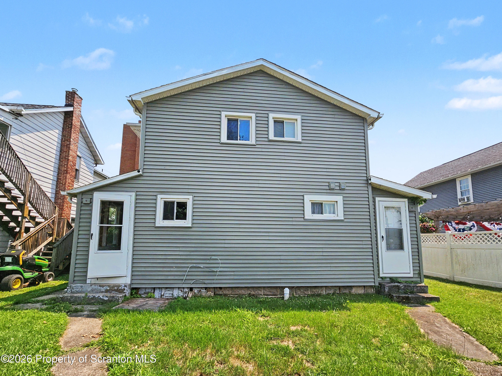 224 Fremont Street - Photo 11
