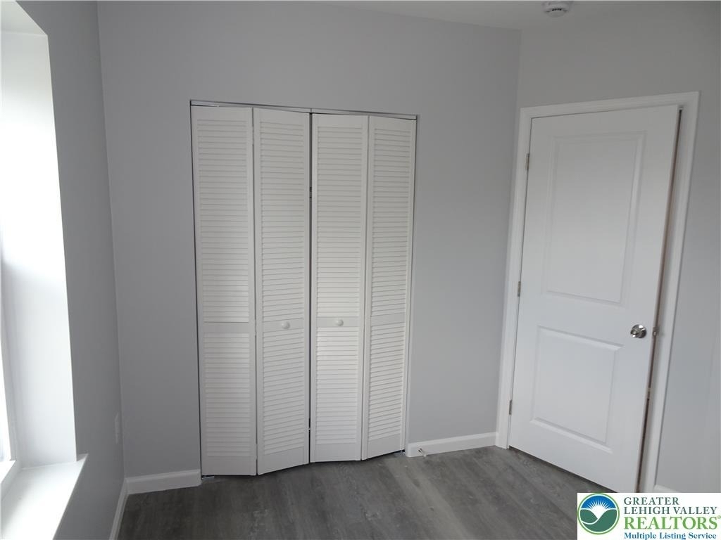 1535 E 7th Street - Photo 11