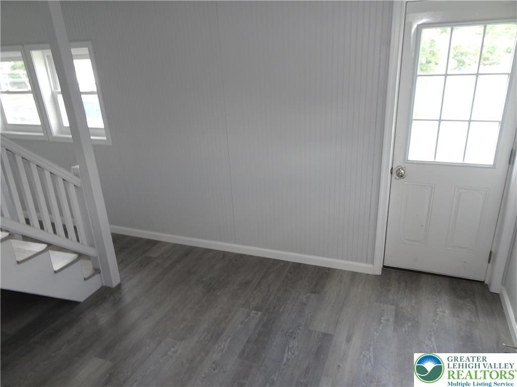1535 E 7th Street - Photo 7