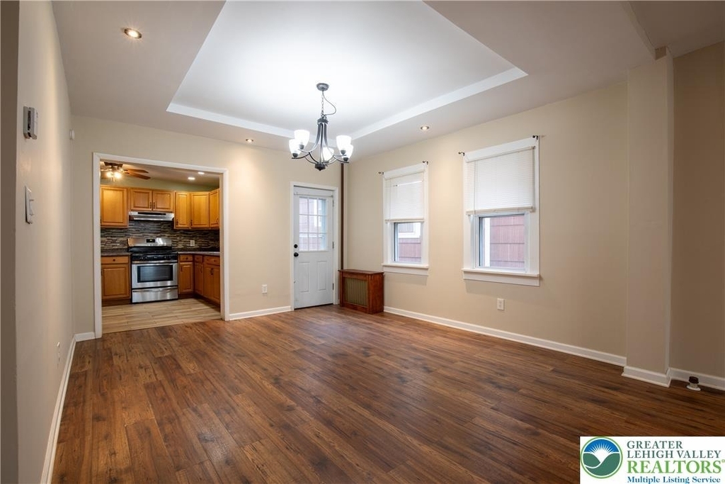 68 S Meade Street - Photo 9
