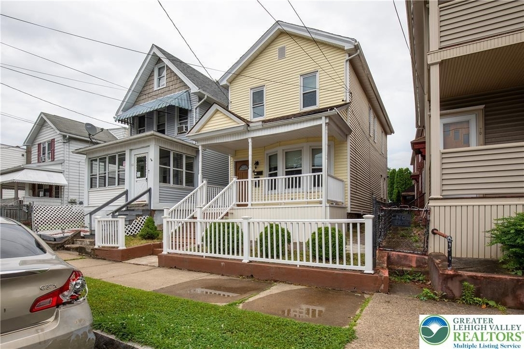 68 S Meade Street - Photo 2