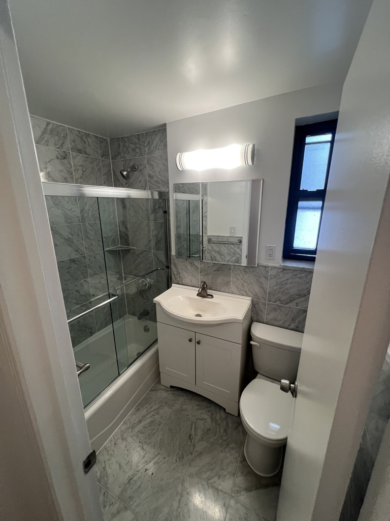  East 46th Street - Photo 5