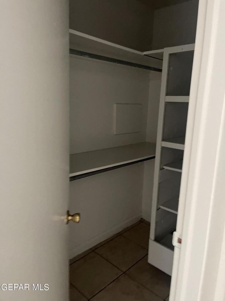 620 E Crosby Avenue - Photo 10