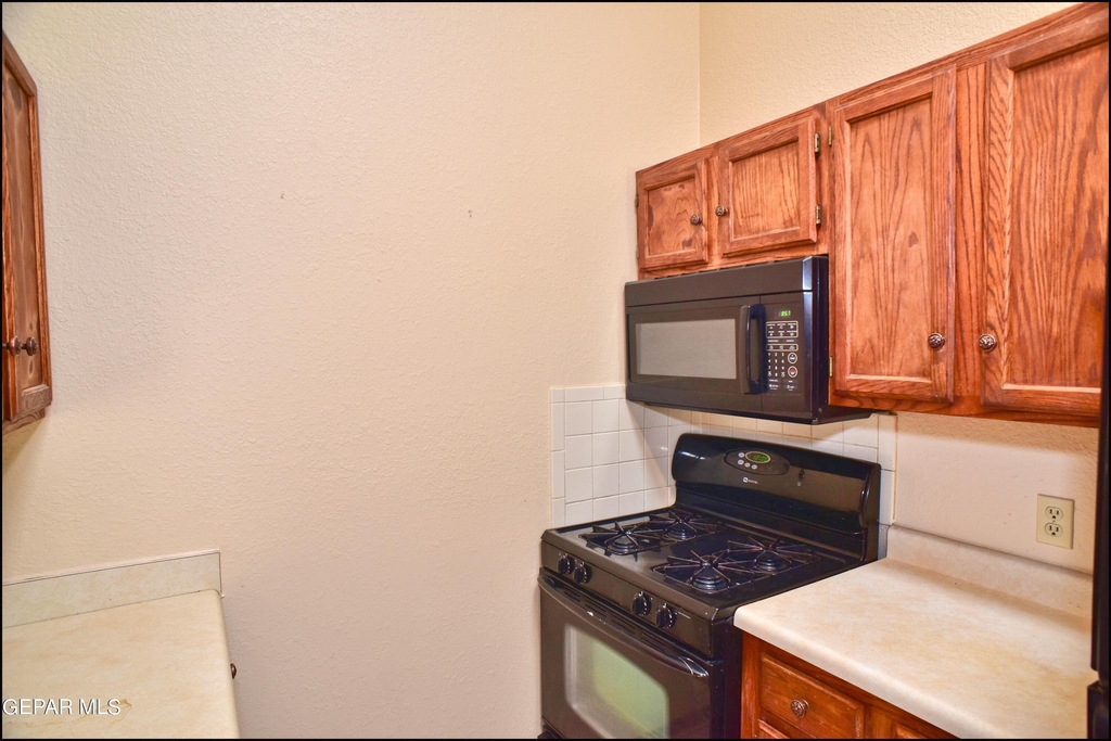 11645 Gordon Cooper Lane - Photo 16