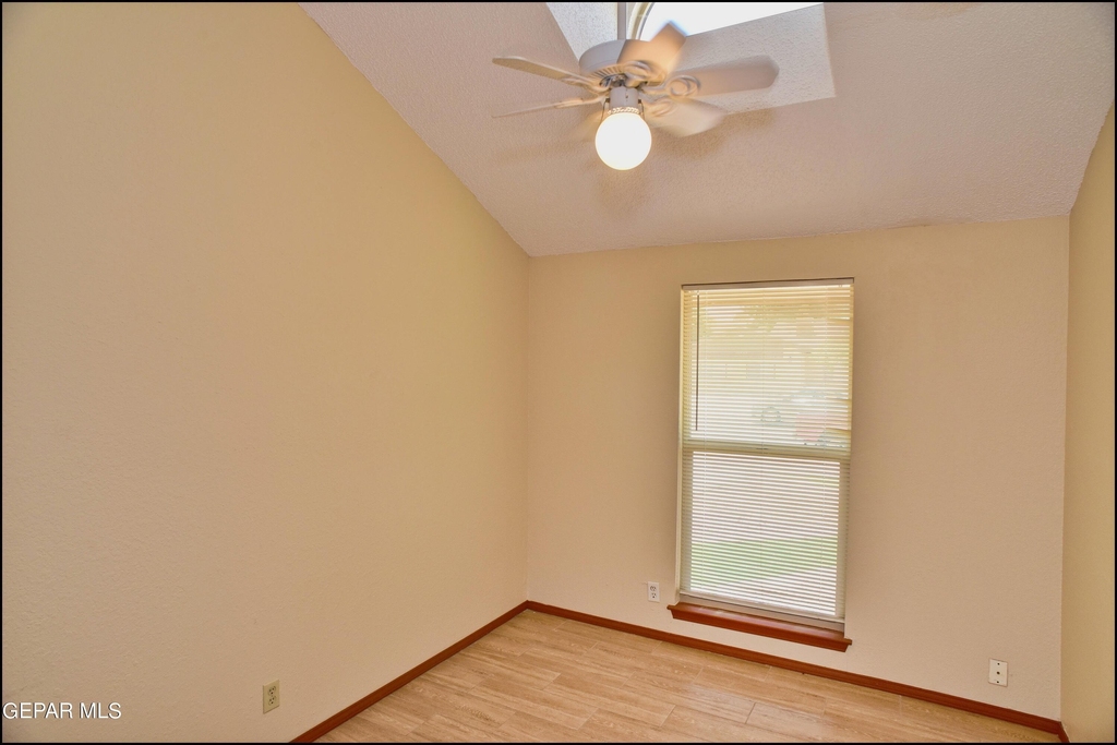 11645 Gordon Cooper Lane - Photo 33