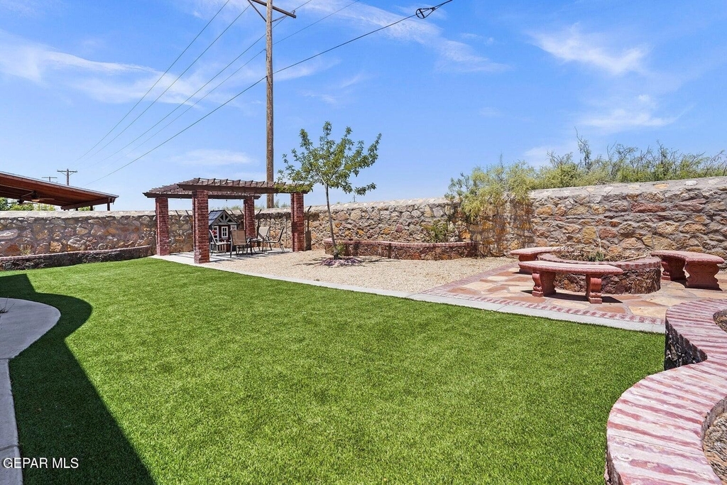 3749 Loma Adriana - Photo 25