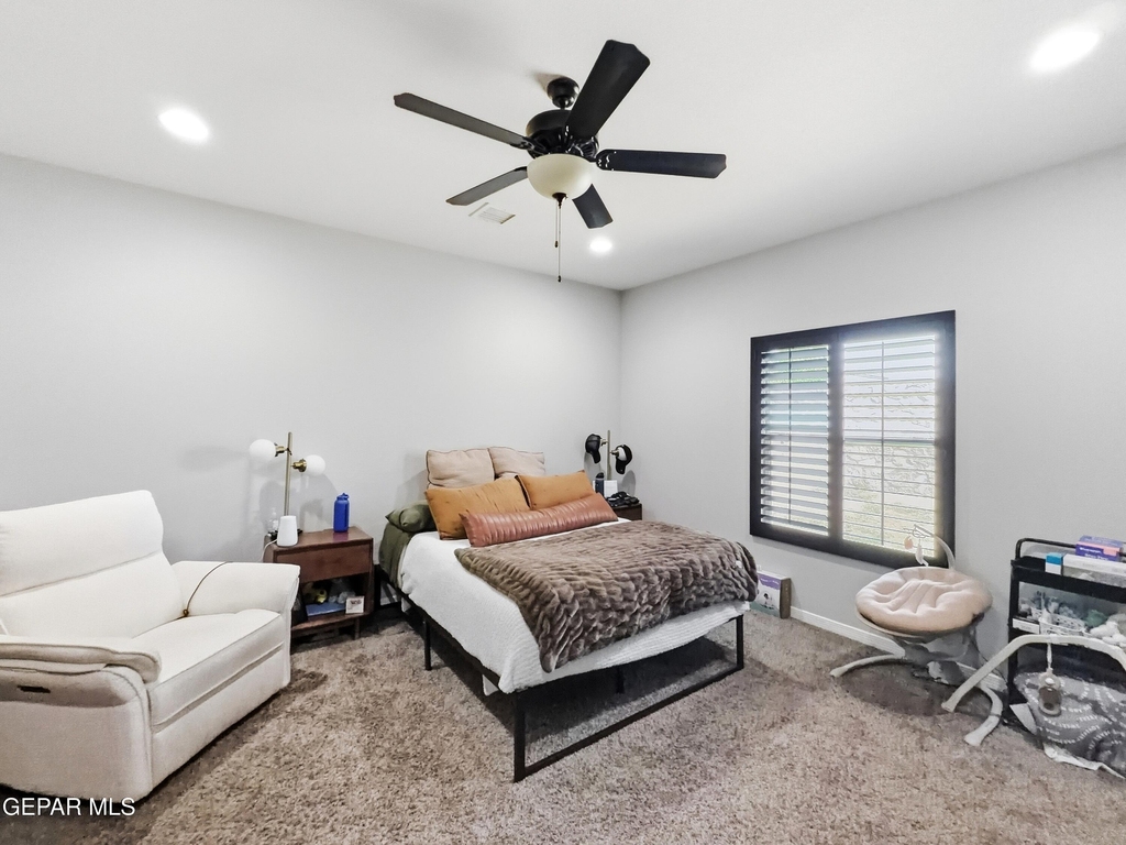 12805 Kingsbury Avenue - Photo 12