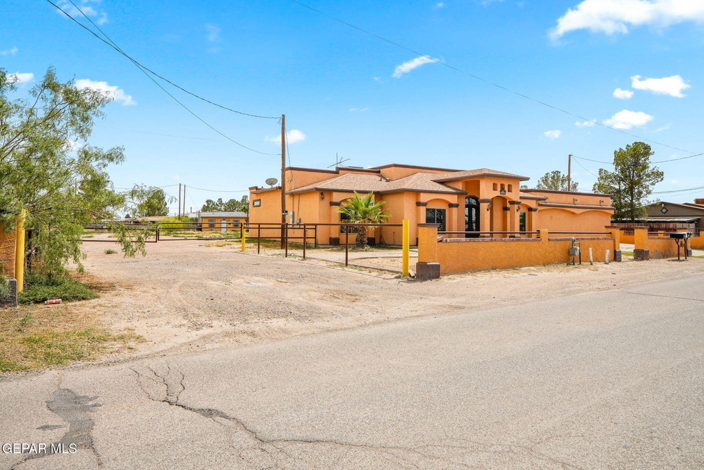 248 S Moon Road - Photo 1