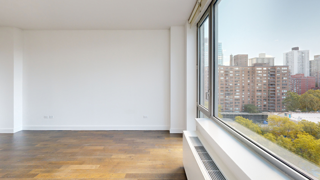 808 Columbus Ave - Photo 2