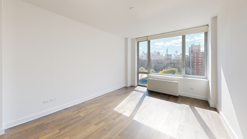 808 Columbus Ave - Photo 3