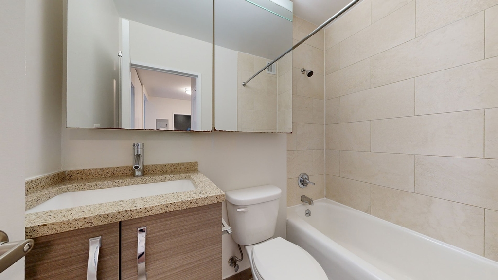 401 E 34th St - Photo 4