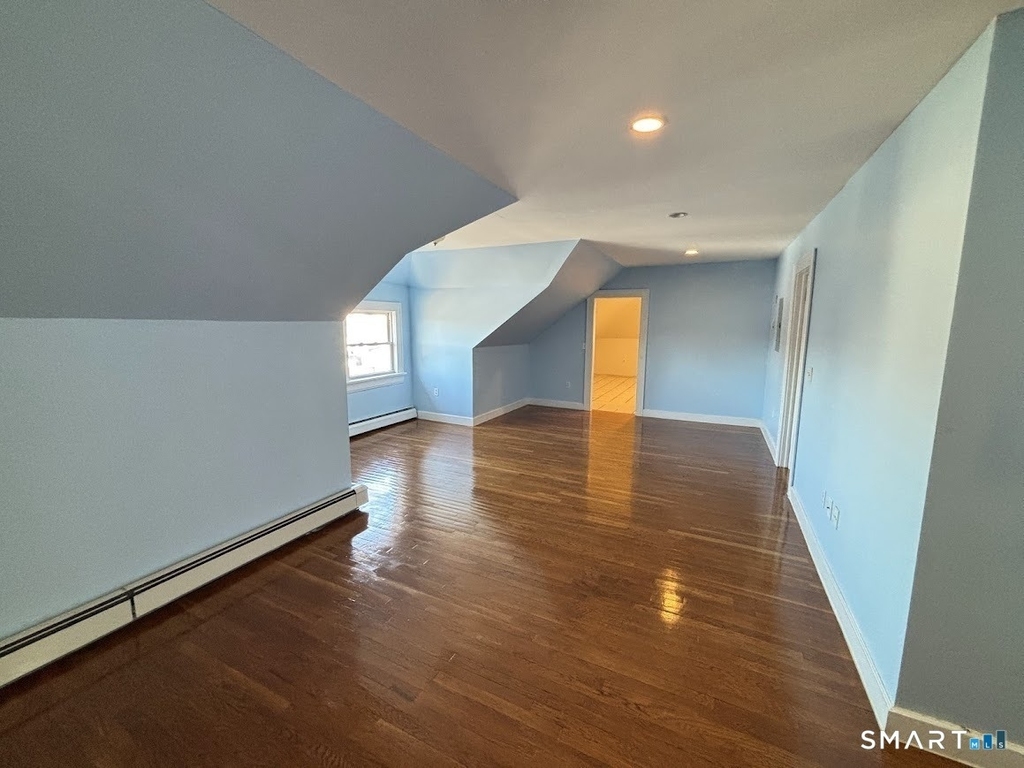 358 Park Avenue - Photo 2