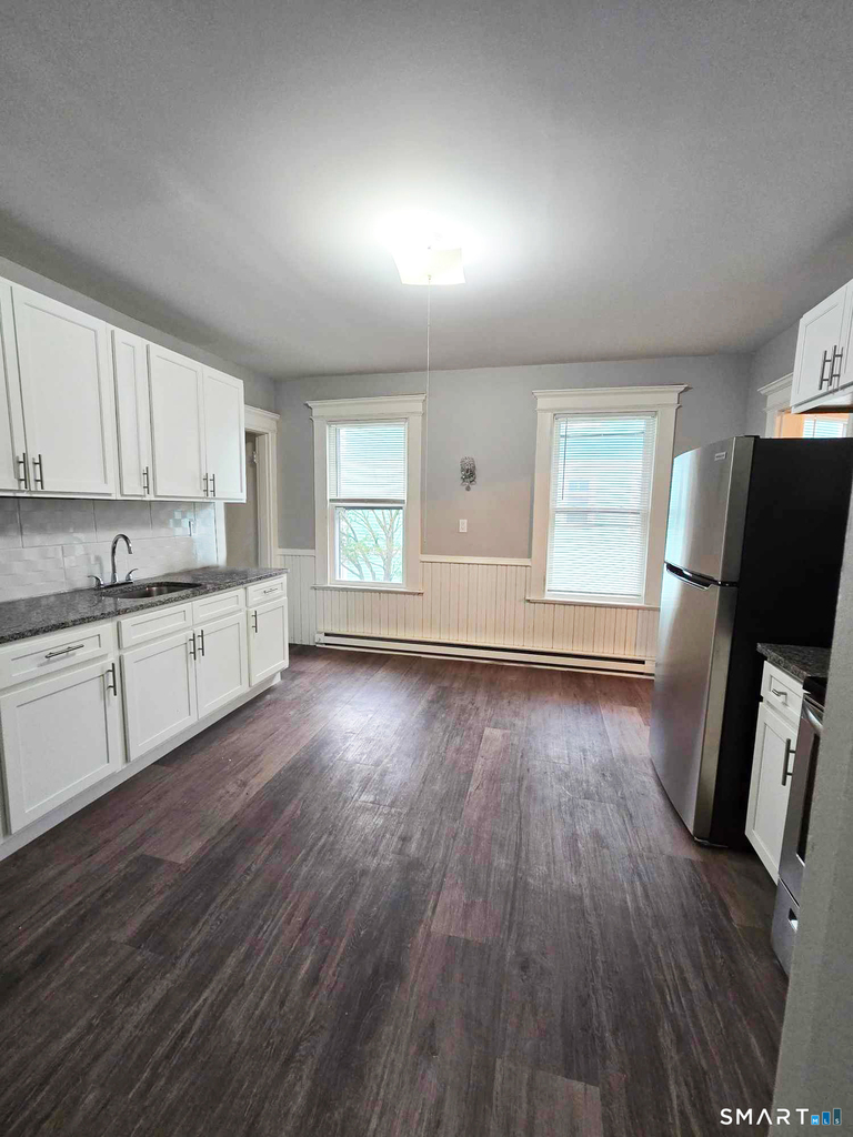 652 Watertown Avenue - Photo 4