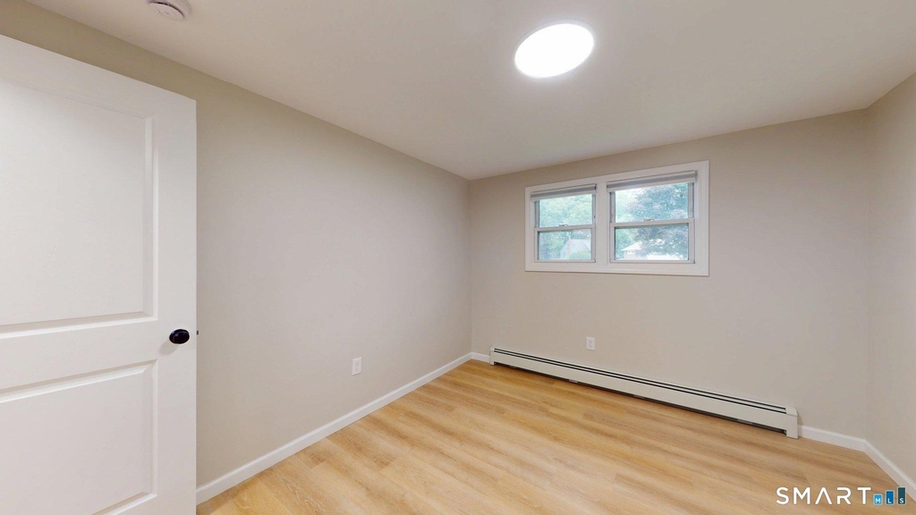 16 Arrow Street - Photo 11
