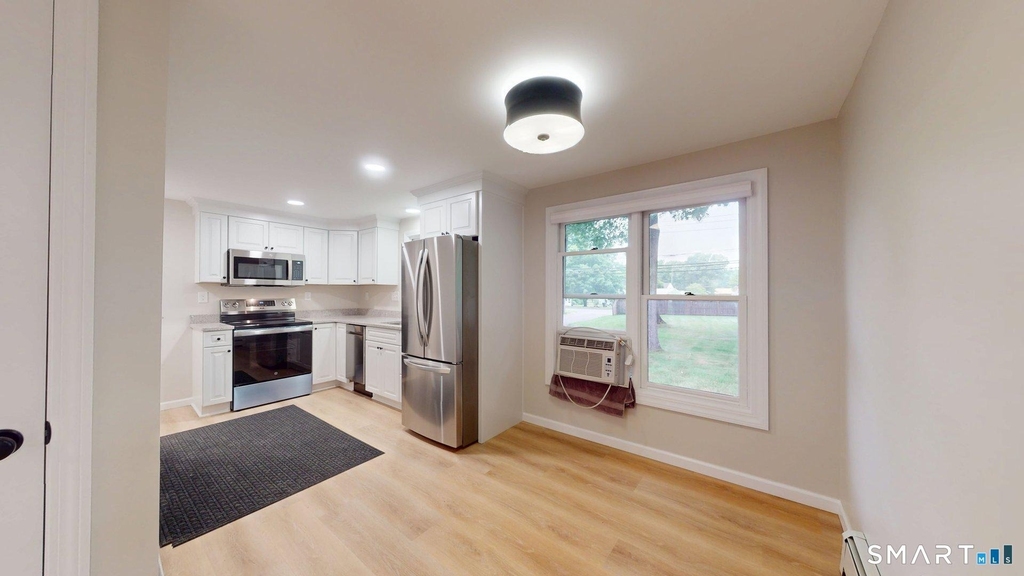 16 Arrow Street - Photo 6