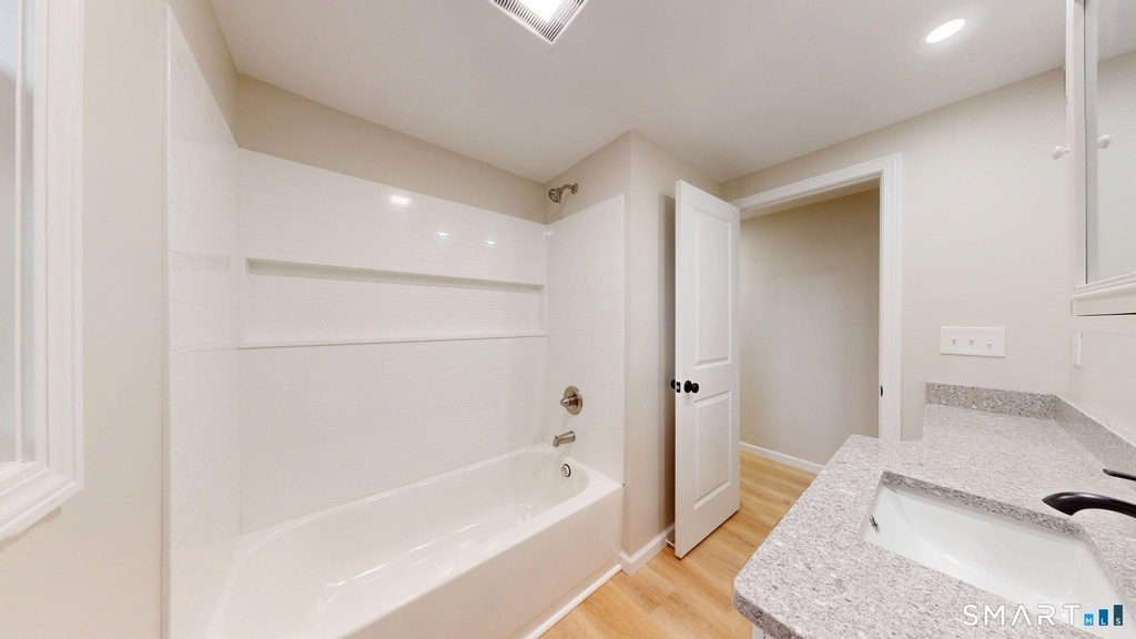 16 Arrow Street - Photo 23