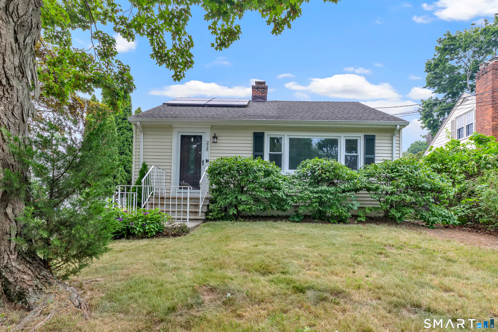 215 Bennett Street - Photo 0