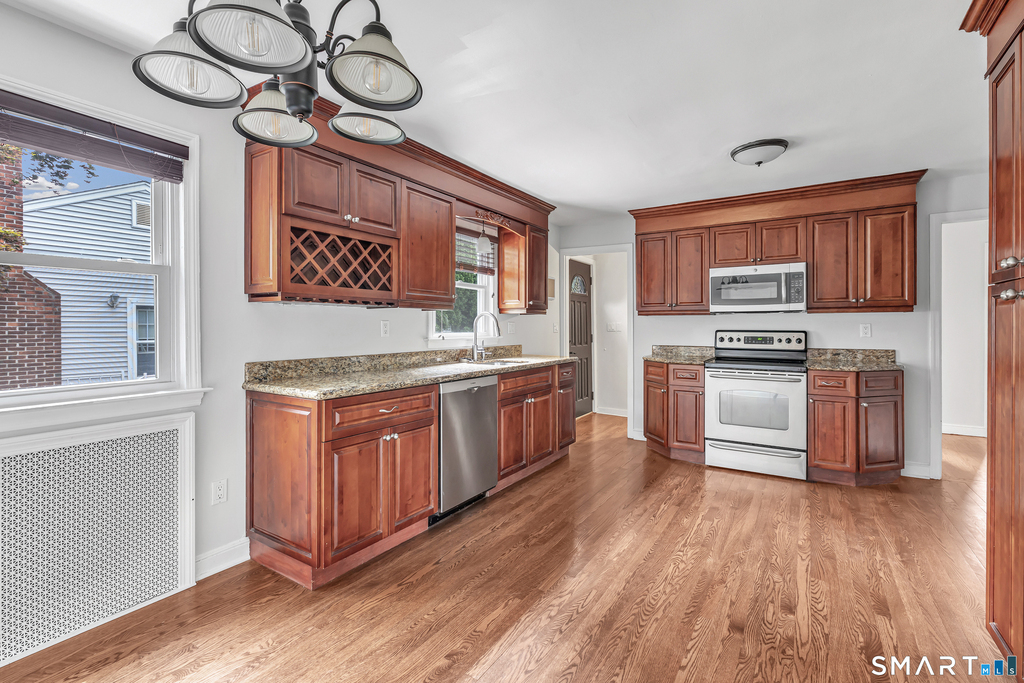 215 Bennett Street - Photo 8